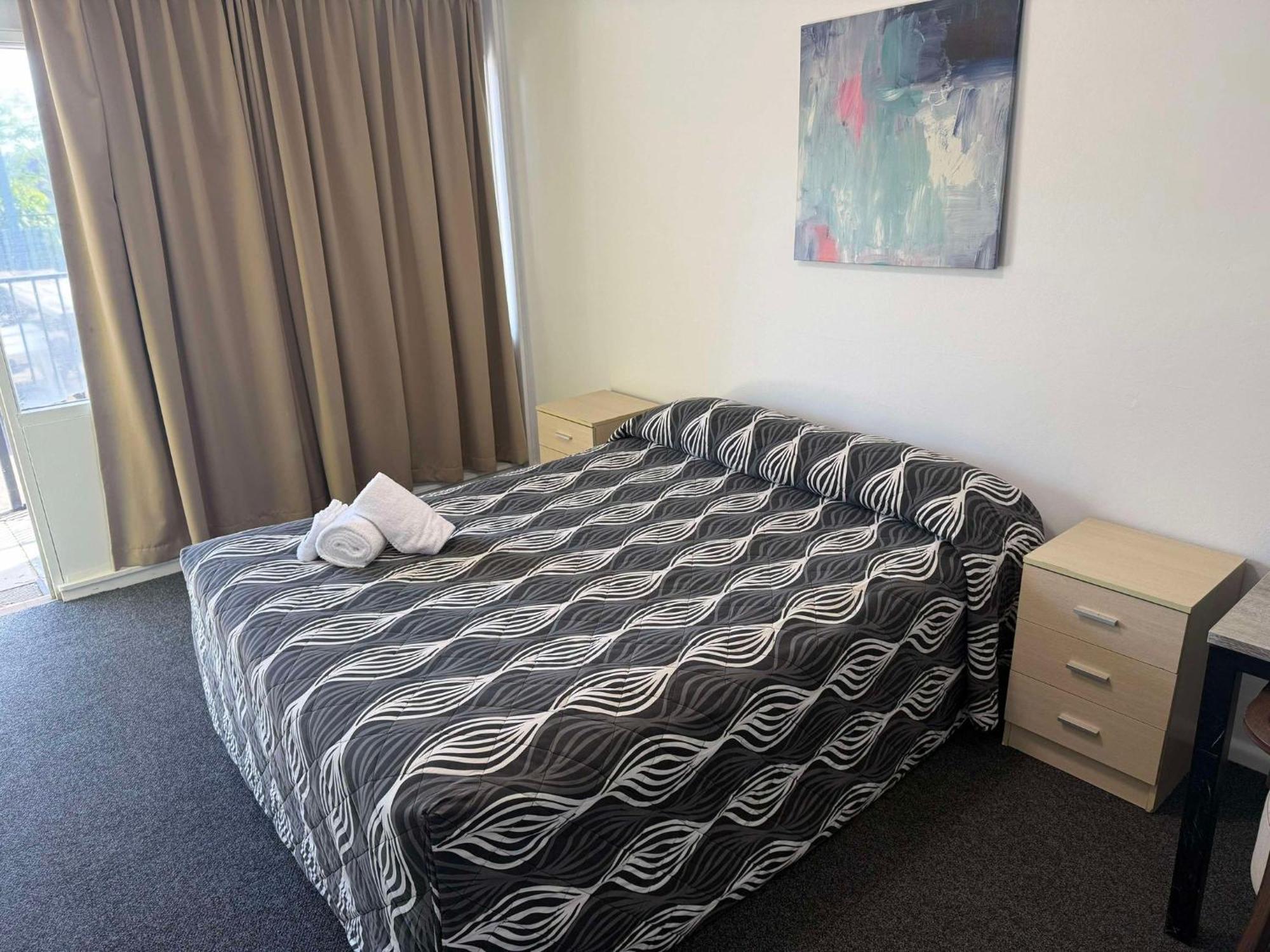 Manning River Motel Тарий Екстериор снимка