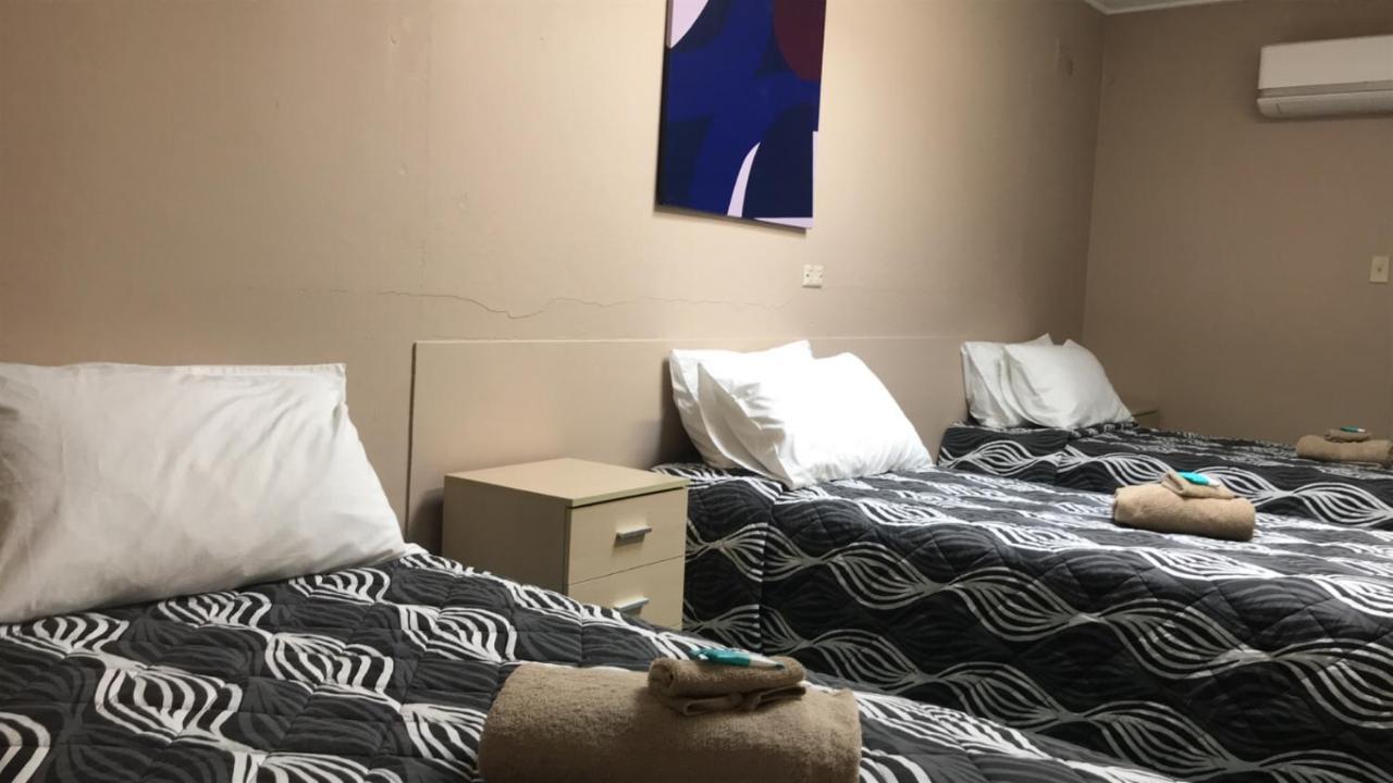 Manning River Motel Тарий Екстериор снимка