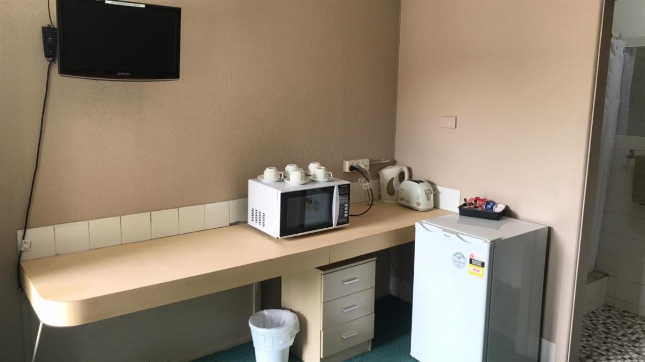 Manning River Motel Тарий Екстериор снимка